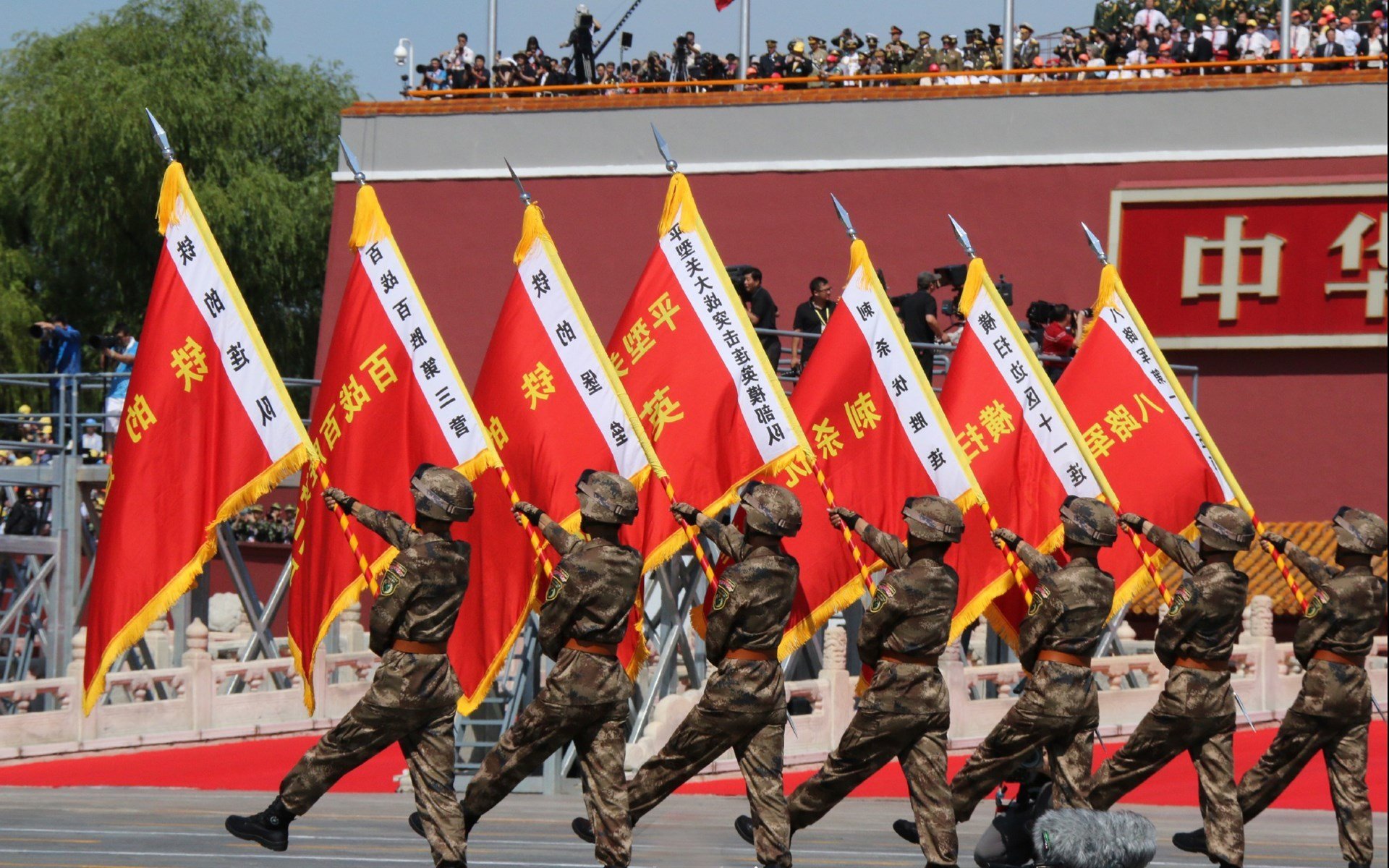 开云体育平台APP-神之一脚，2026世界杯B组，泰国如何用亚洲风暴碾压阿联酋？范戴克在北境写下不朽诗篇